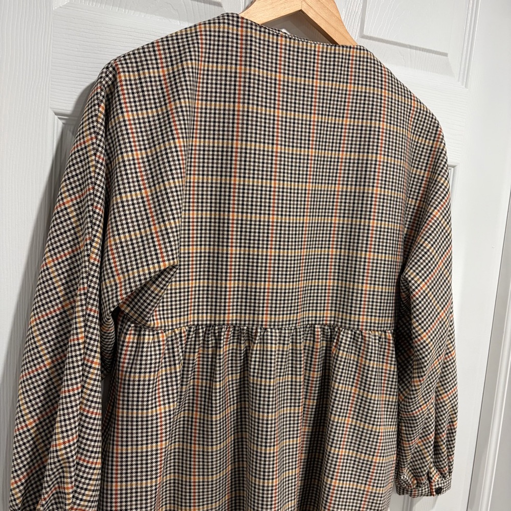Zara Plaid Button-Up Dress with Black Buttons and Cuffed Wrists Size Medium - Picture 7 of 10